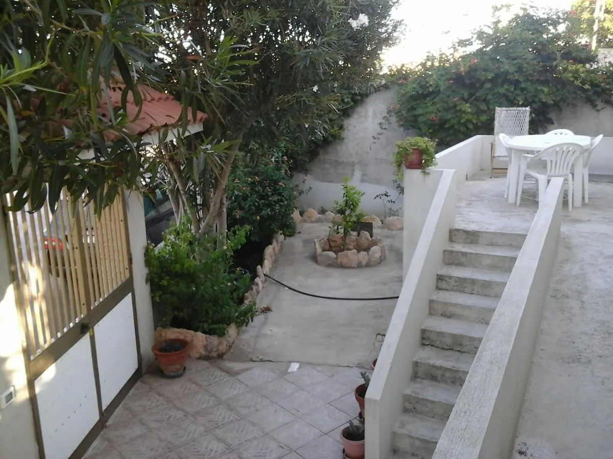 Appartamento Con Giardino Lampedusa Apartment